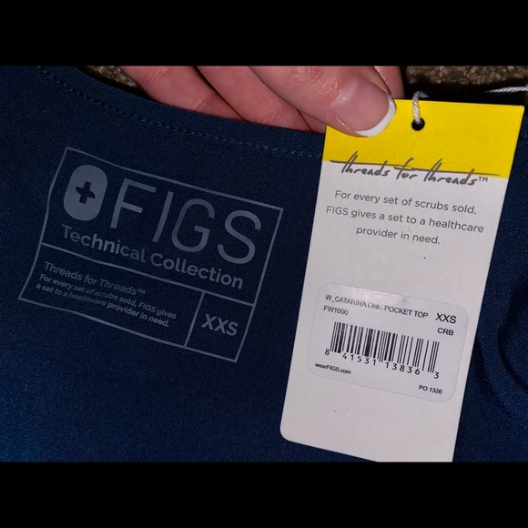 NWT Caribbean Blue Catarina Style Figs Scrub Top - Picture 2 of 4